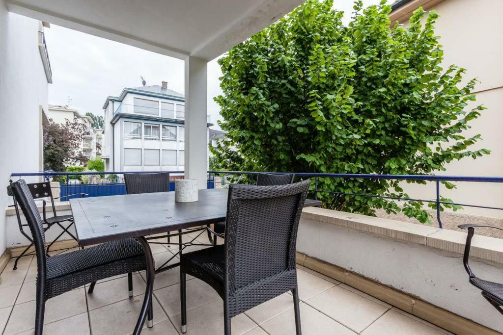 Charmant Appartement Avec Terrasse Dans Villa Estrasburgo Exterior foto